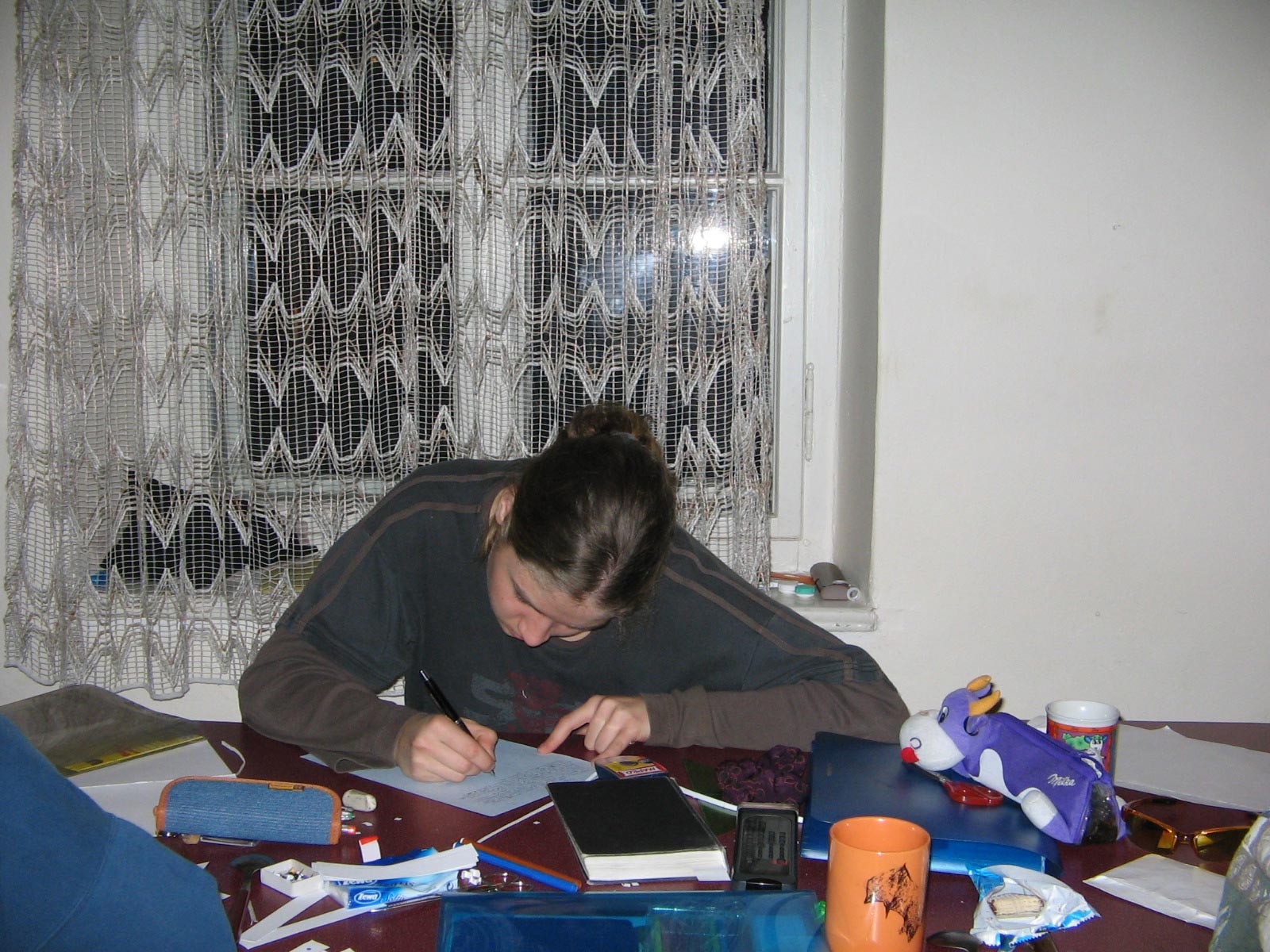 Nen nad podek na stole, aby lovk vdl, kde co m